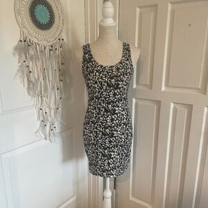 Forever 21 Black & White Bodycon Mini Dress – Tank Style, Stretchy Fit – Size M